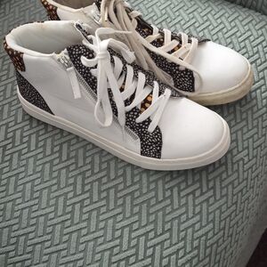 Stylish White and Black Women's Sneakers